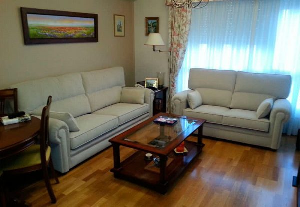 sofa-roble-caruja sofa-roble-caruja